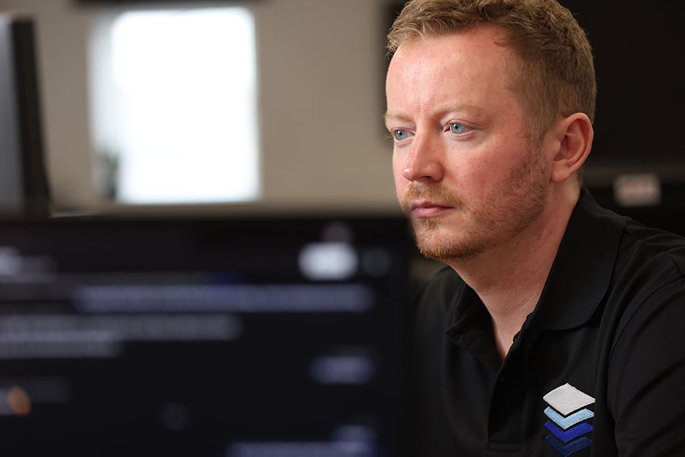 DELIVERING THE BEST IT SOLUTIONS TO BUSINESS